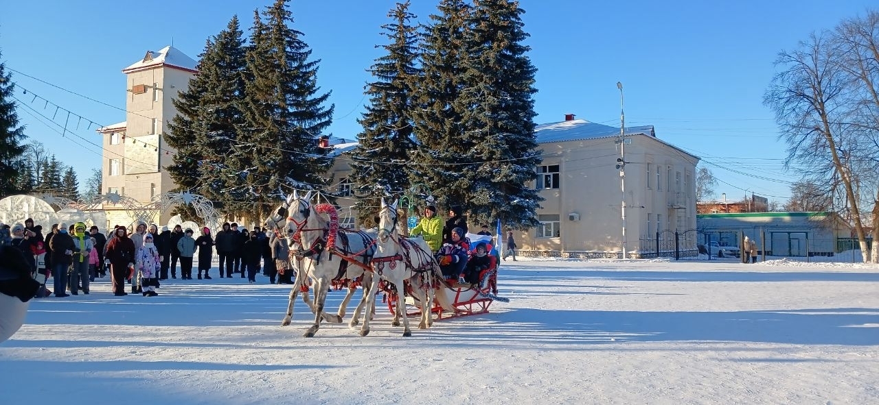 Бәйрәм рухы һәр йортка үтеп керде