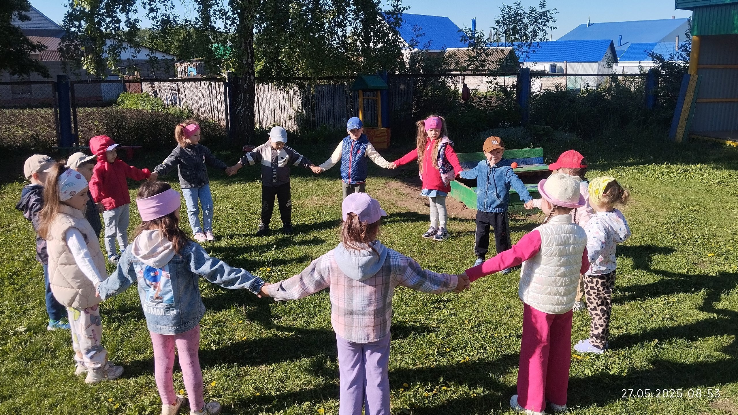 Нәниләрнең шат авазы тынмасын