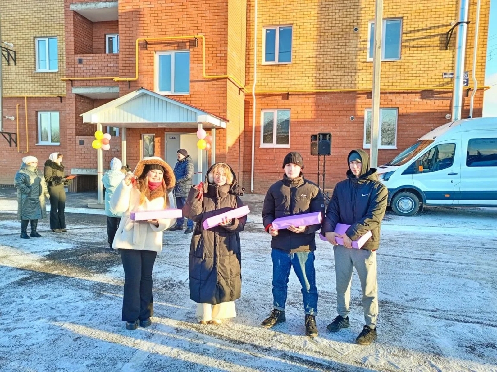 Ятимнәргә фатир  ачкычлары тапшырылды