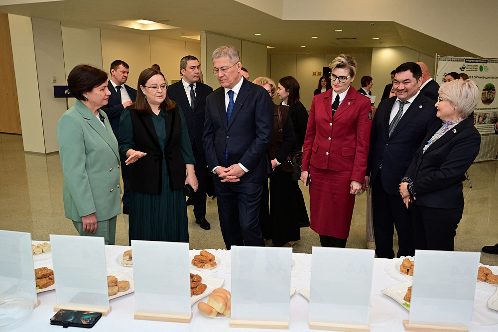 Социальное питание – важнейшая составляющая здоровья наших детей – Радий Хабиров