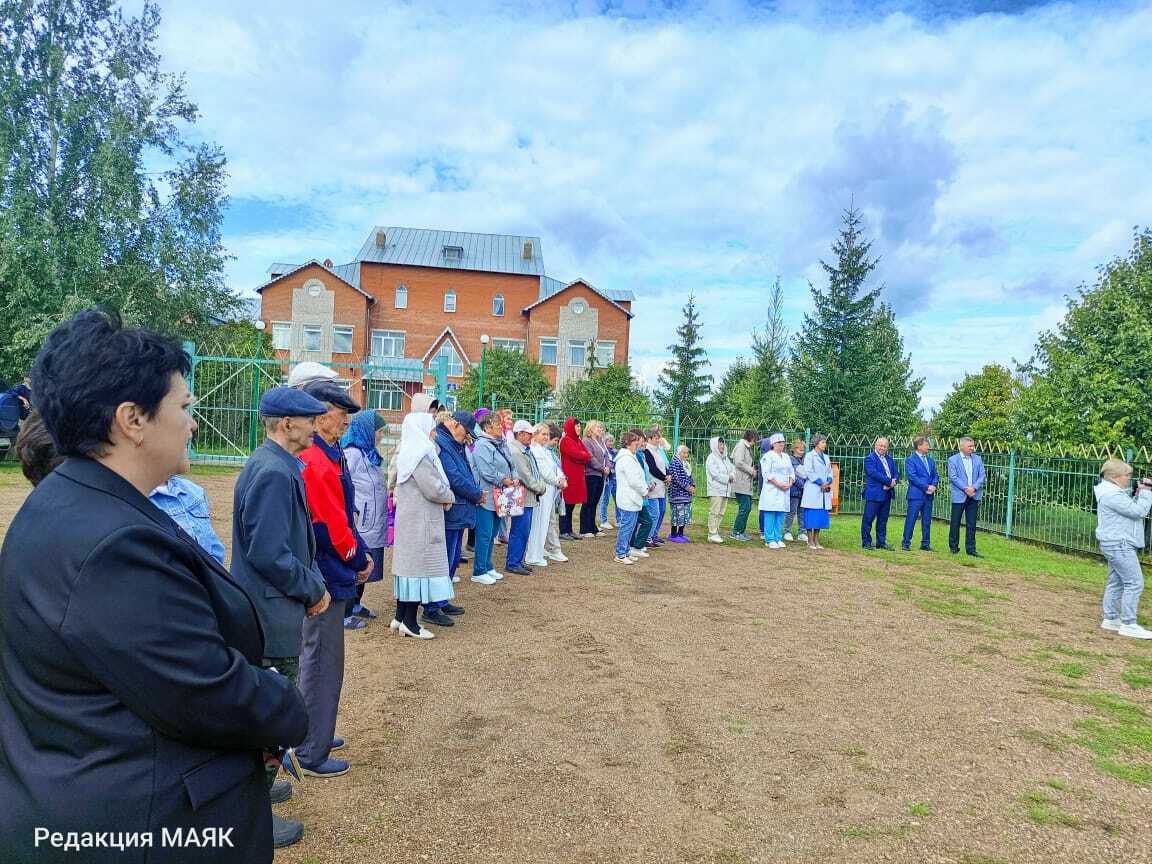 Яңа эш шартлары сөендерә