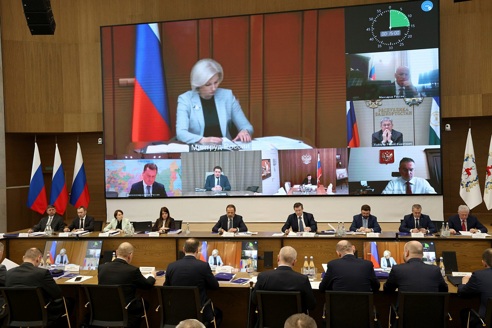 Радий Хабиров принял участие в заседании Совета ПФО