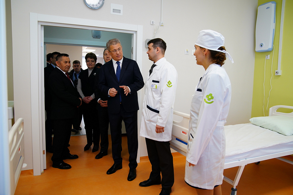 В Абзелиловском районе начала работу новая детская поликлиника