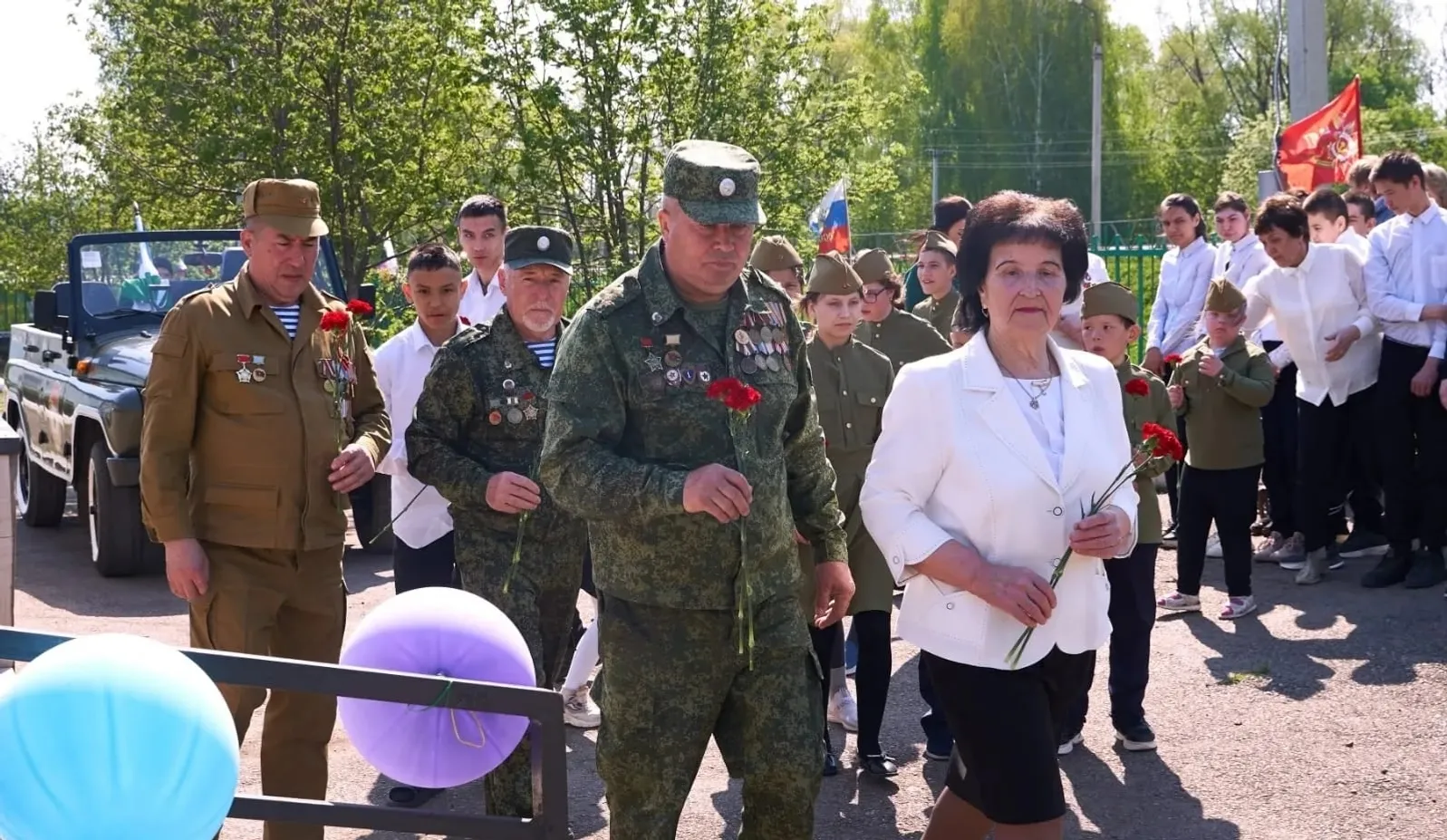 Гомерләрен биргән һәркемгә хөрмәт