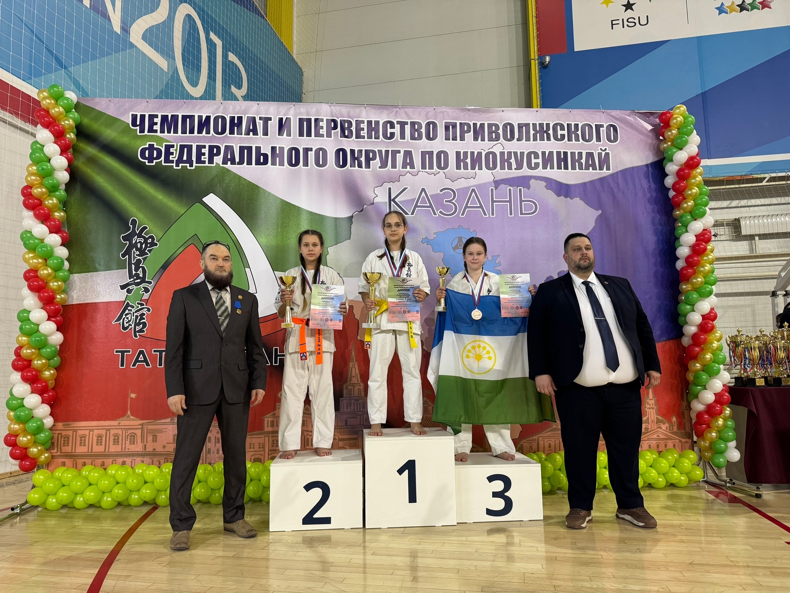 Каратэ осталары булдыра