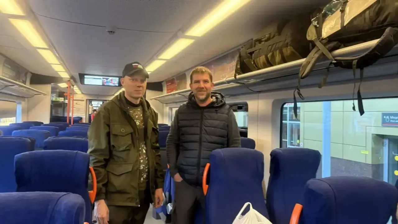 Торжественный запуск электропоезда