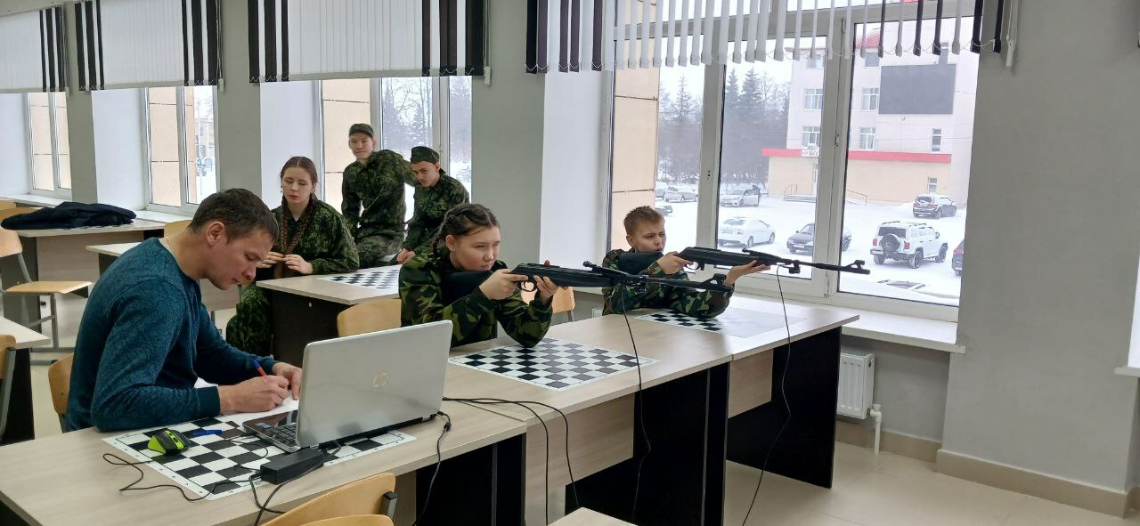 Хәрби-патриотик эш айлыгын ачу тантанасы узды