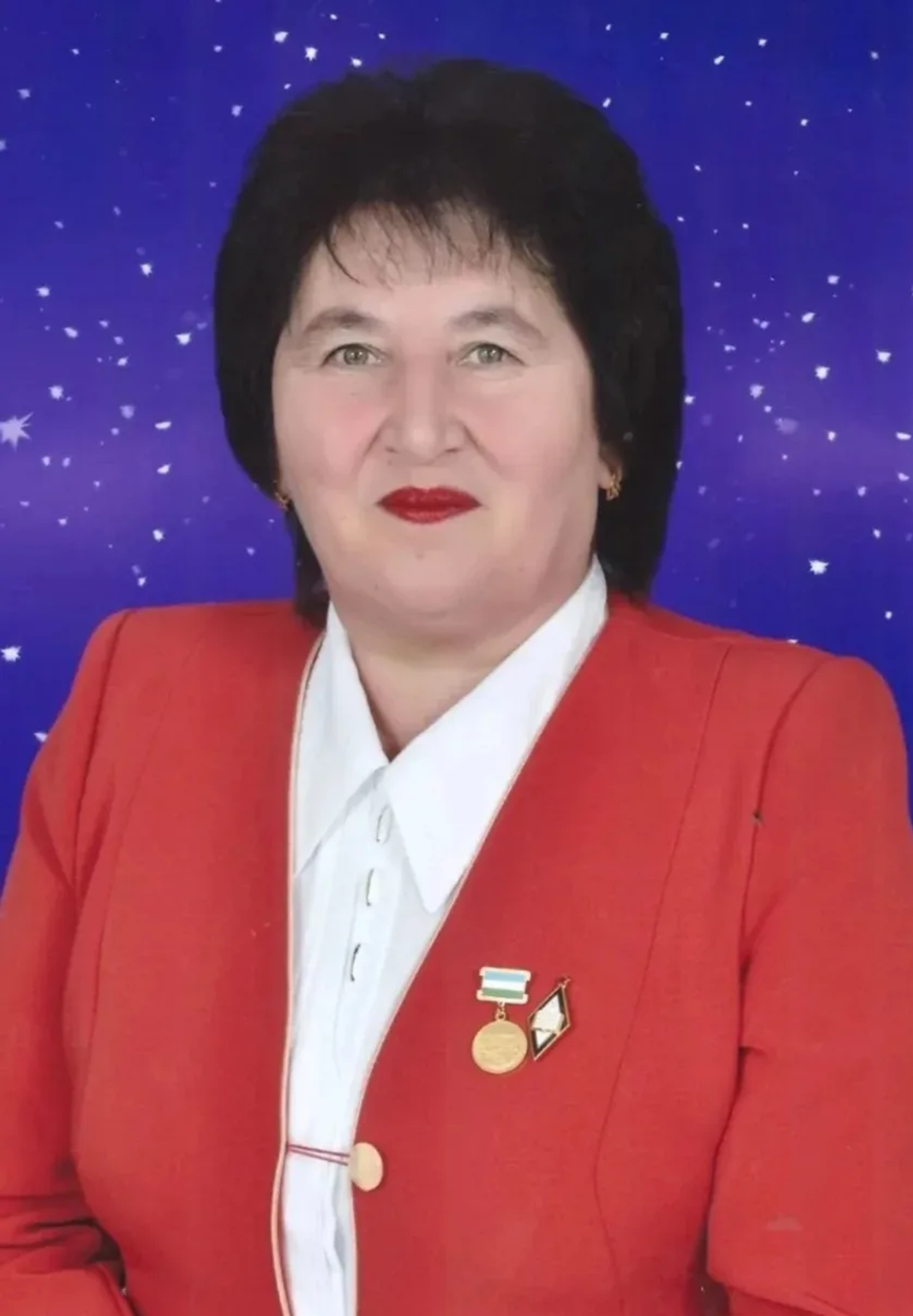 Мәктәпнең уңышы җитәкче кулында