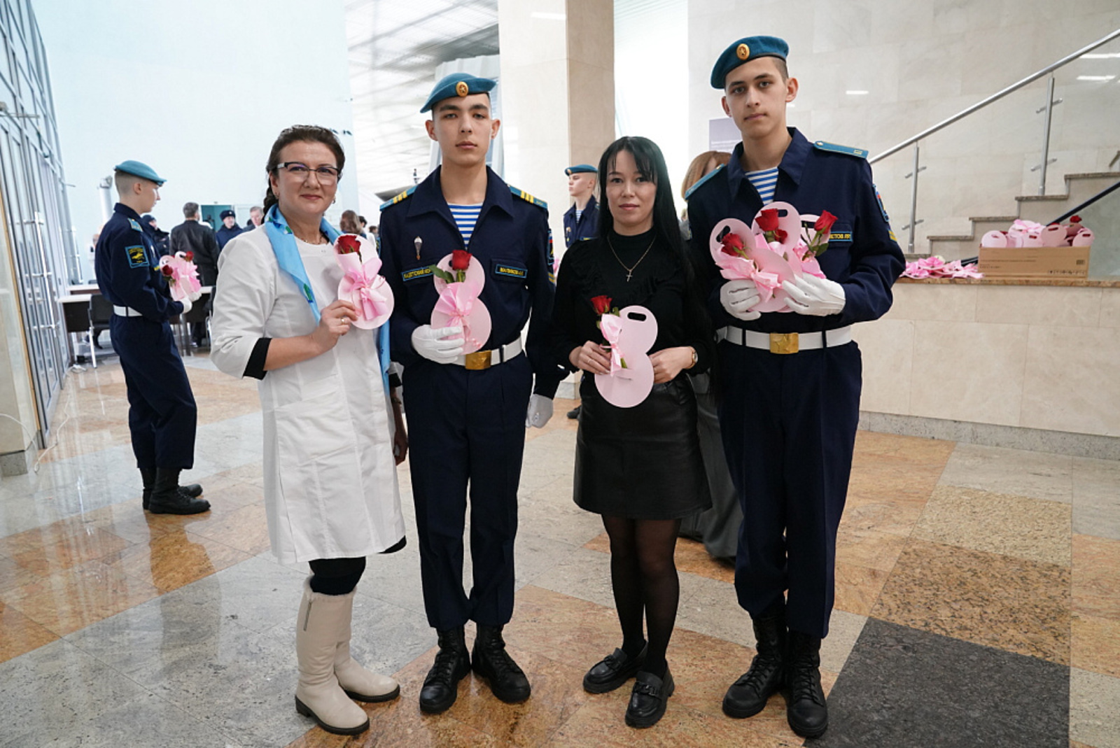 Радий Хабиров поздравил жителей Башкортостана с Международным женским днём