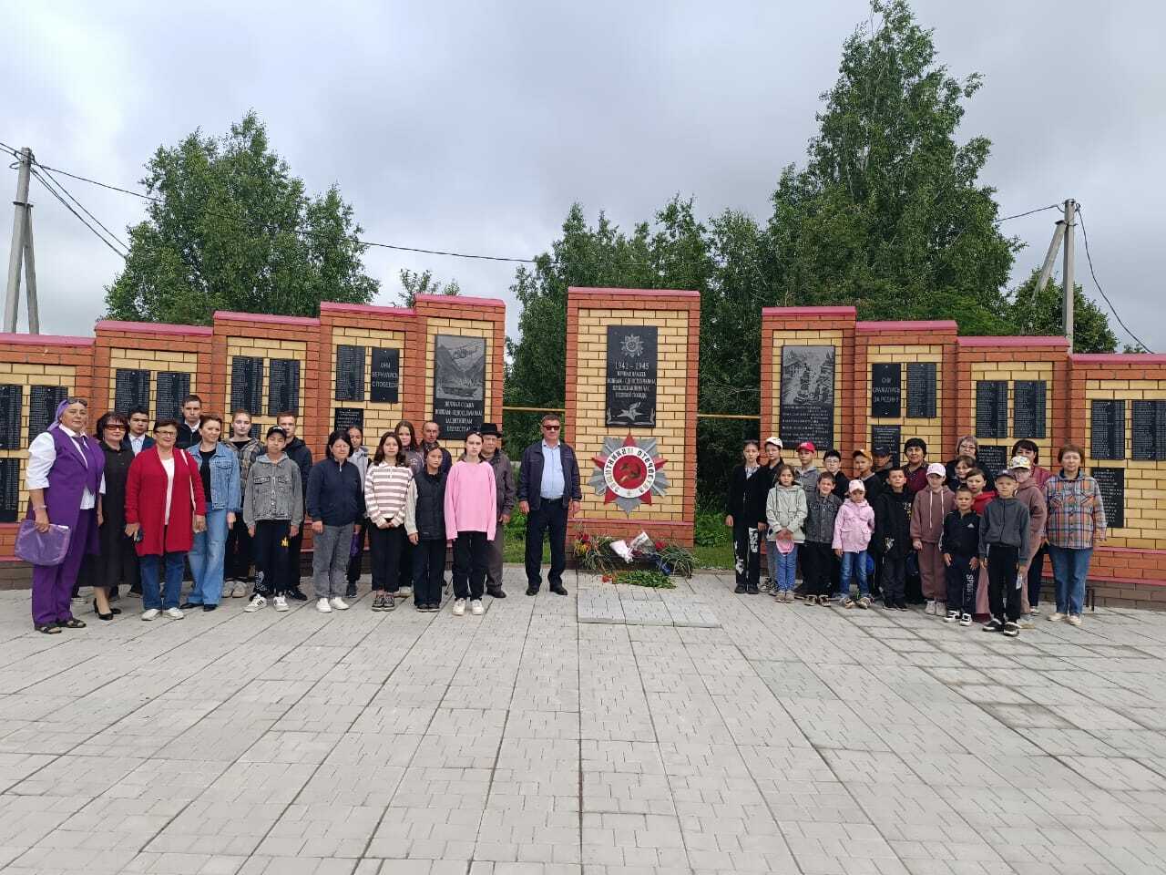 Авыл ямьле уңганнар белән