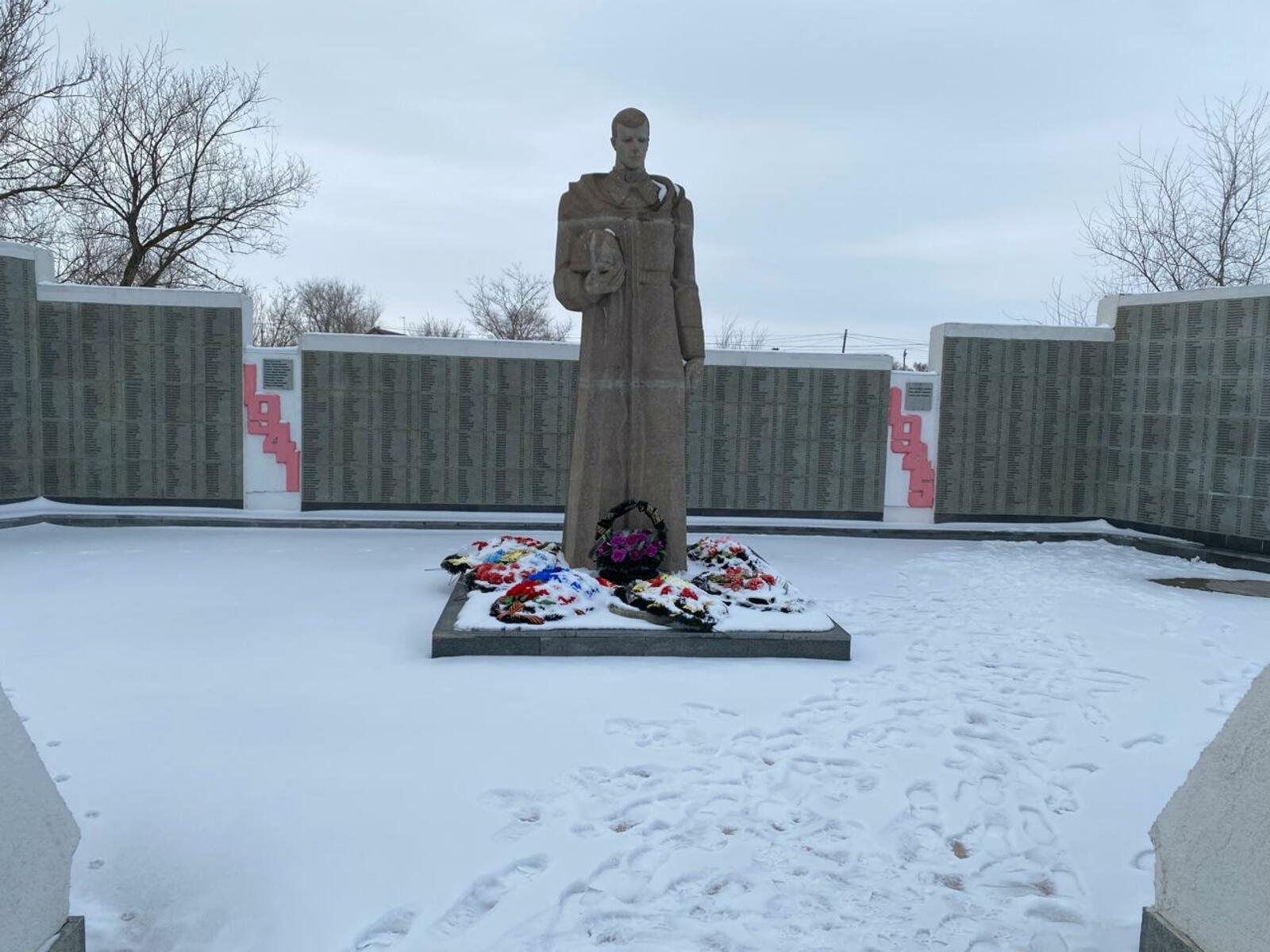 Туган ягыннан бер уч туфрак