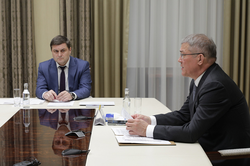 Радий Хабиров принял участие в совещании по весенним полевым работам в 2026 году