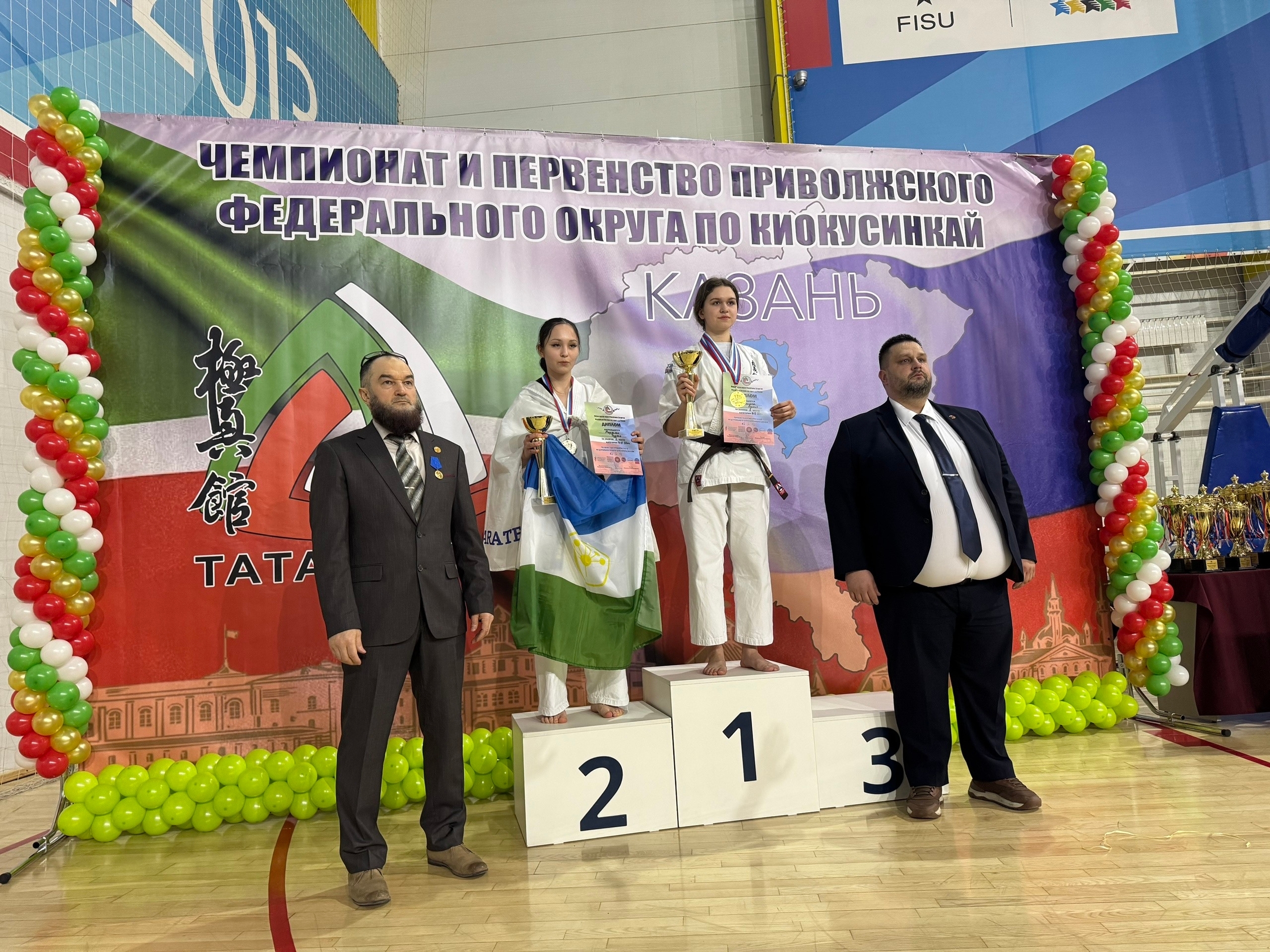 Каратэ осталары булдыра