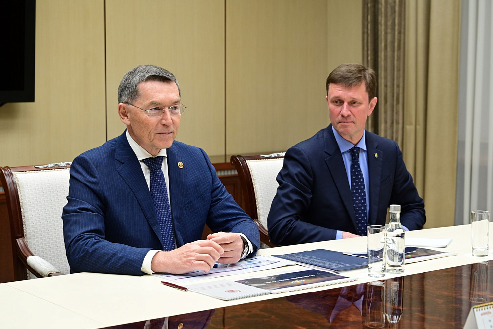 Рабочая встреча с управляющим холдинга «КОМОС ГРУПП» Андреем Шутовым