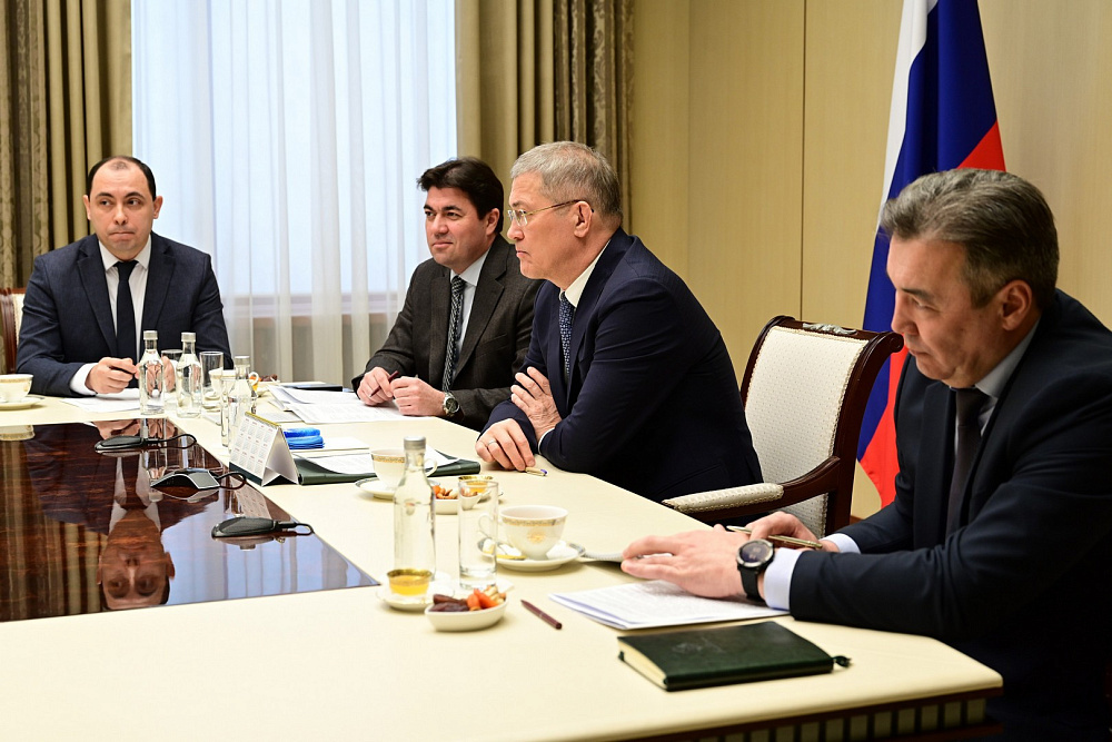 Глава Башкортостана встретился с митрополитом Екатеринбургским Евгением