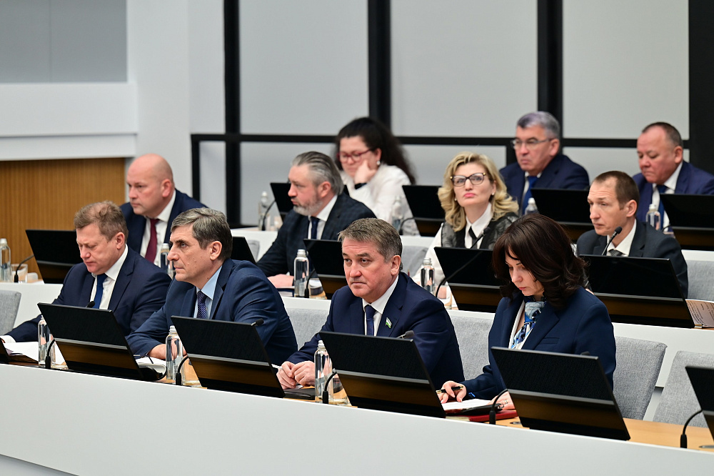 Радий Хабиров поздравил энергетиков Башкортостана с профессиональным праздником