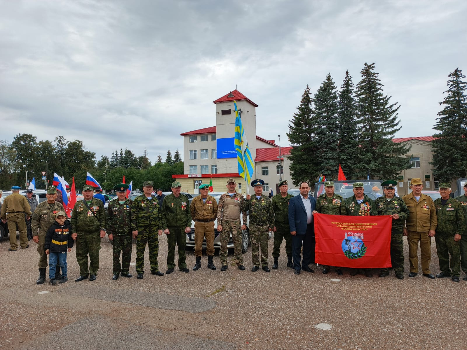 Парадом на колесах Дни армейской культуры встретили и в Илишевском районе