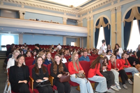 Иң яхшы Беренчел бүлекләр бүләкләде