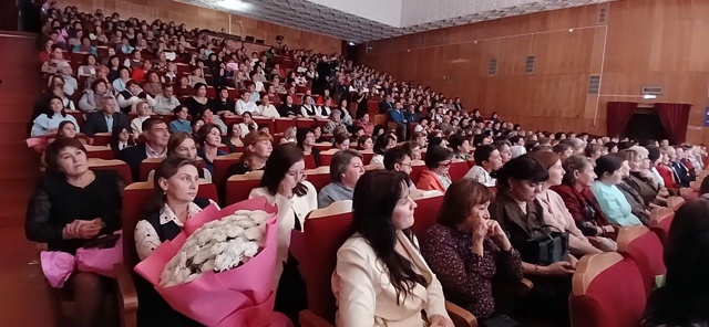 Укытучыларыбызны хөрмәтләп