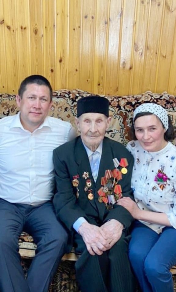 Бөек Ватан сугышы ветеранында кунакта