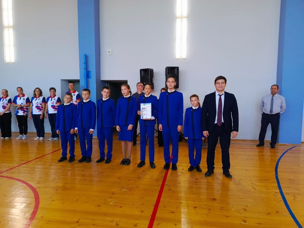 Патриотик тәрбия бирү кысаларында