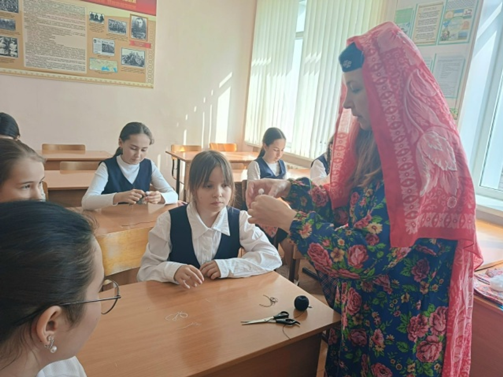 Милли костюм көне уңаеннан