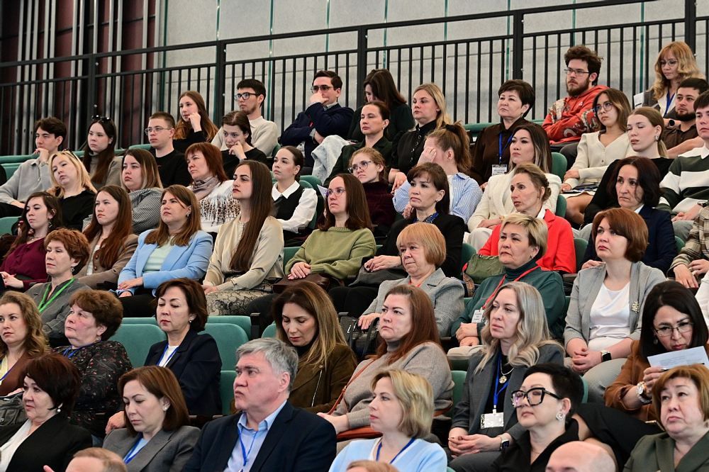 Радий Хабиров принял участие в проектно-аналитической сессии АСИ