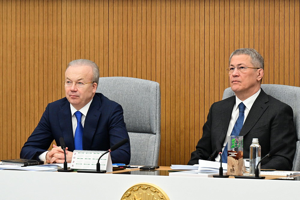 Радий Хабиров поздравил энергетиков Башкортостана с профессиональным праздником