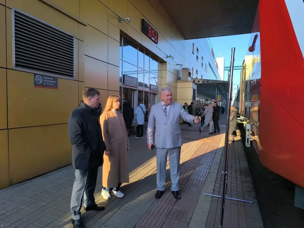 Торжественный запуск электропоезда