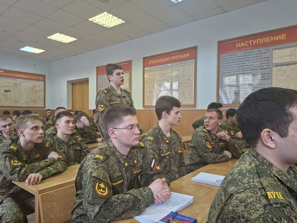 Спорт – көчлеләр өчен