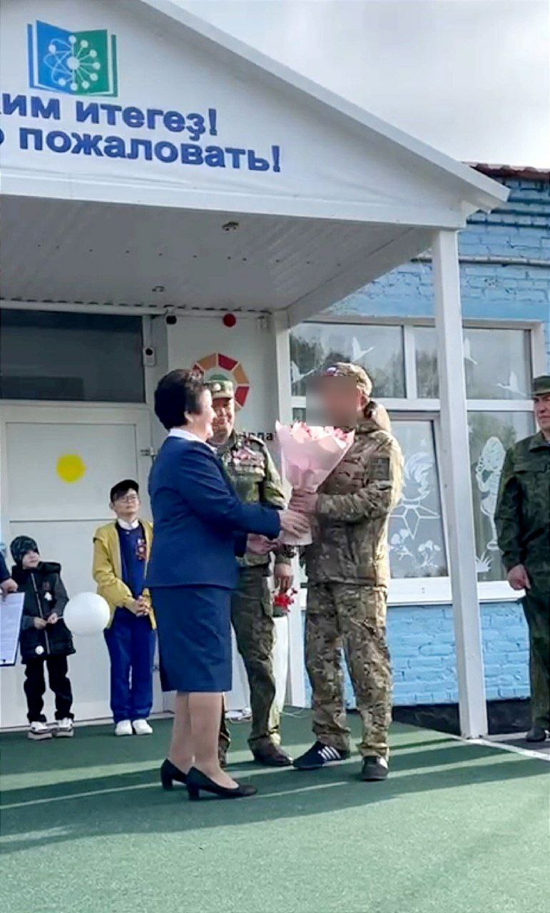 Илеш коррекцион мәктәп-интернатында мемориаль такта ачылды