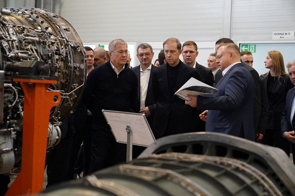 Денис Мантуров посетил ведущие инновационные промышленные предприятия