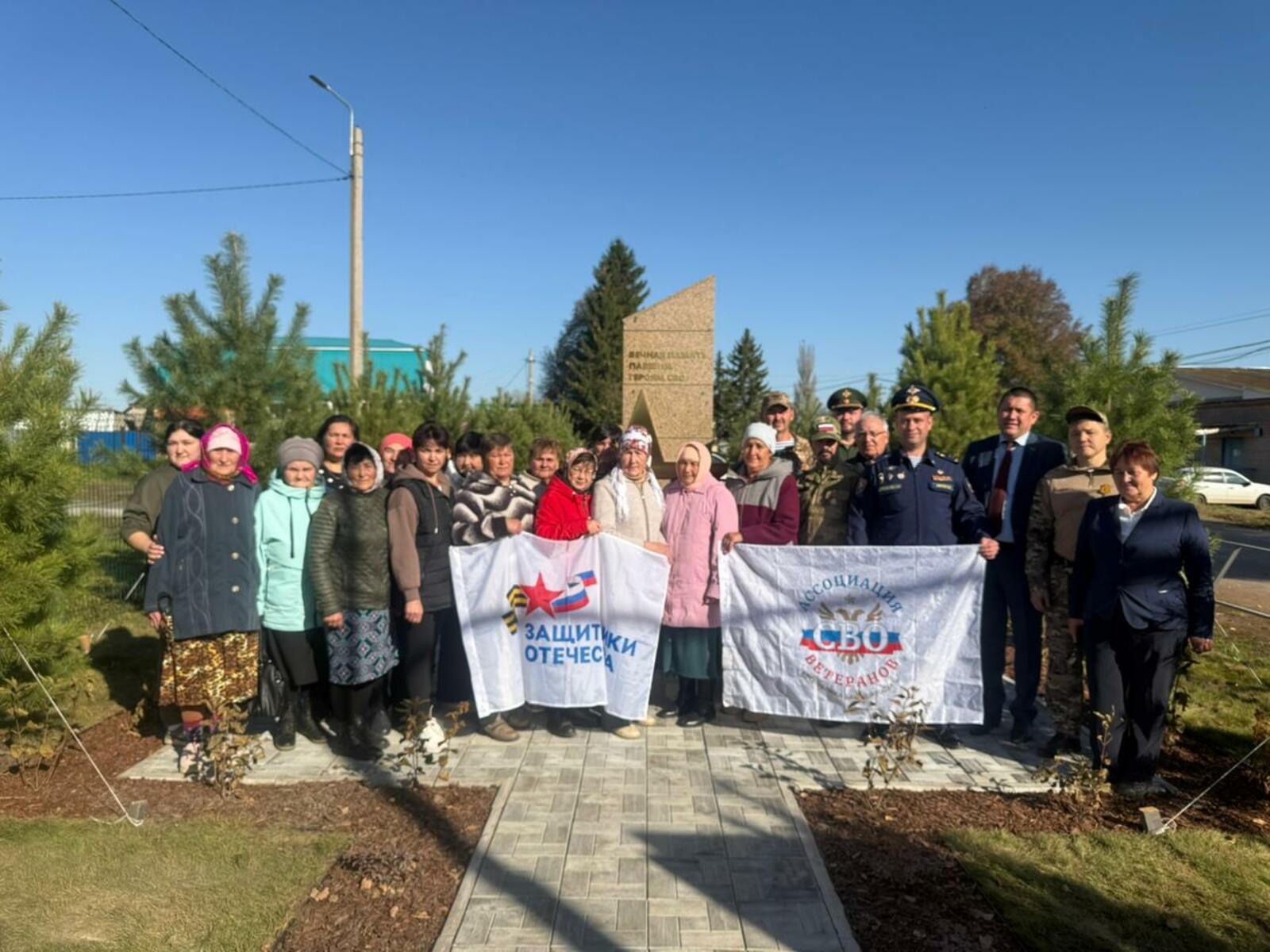 Дөмәйдә аллея ачылды